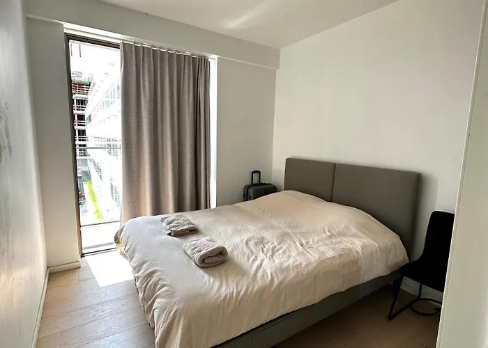 Sky Tower One Apartment *