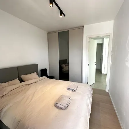 Sky Tower One אוסטנדה